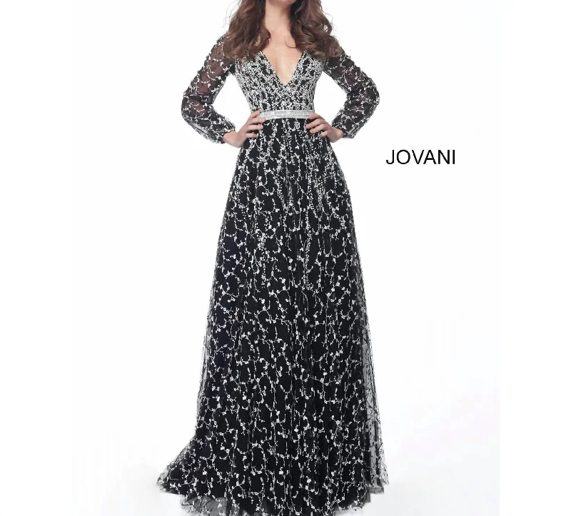 Bonus Savings A-line dressLong Dress In Black
