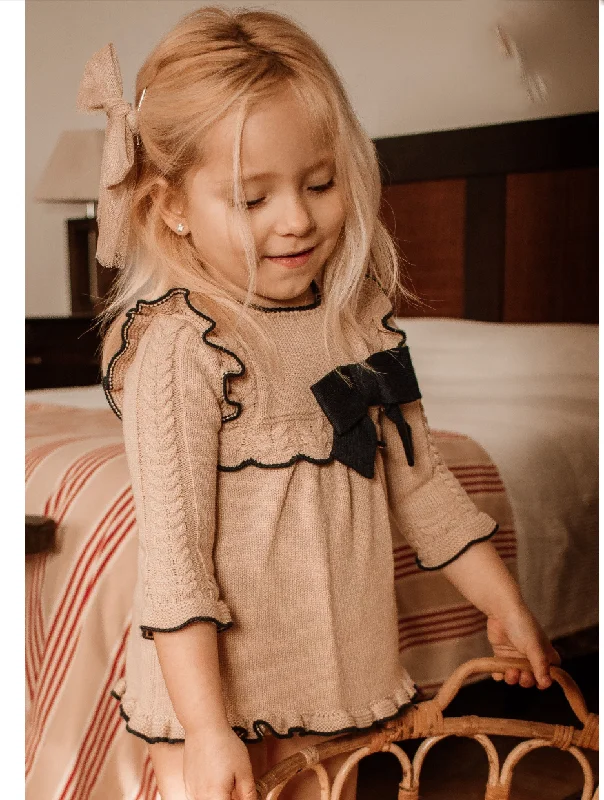 Deal Dash flowy dressNavy and Tan Winter Dress