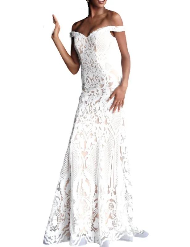 Closeout form-fitting dressOff-The-Shoulder Long Party Dress In White/nude