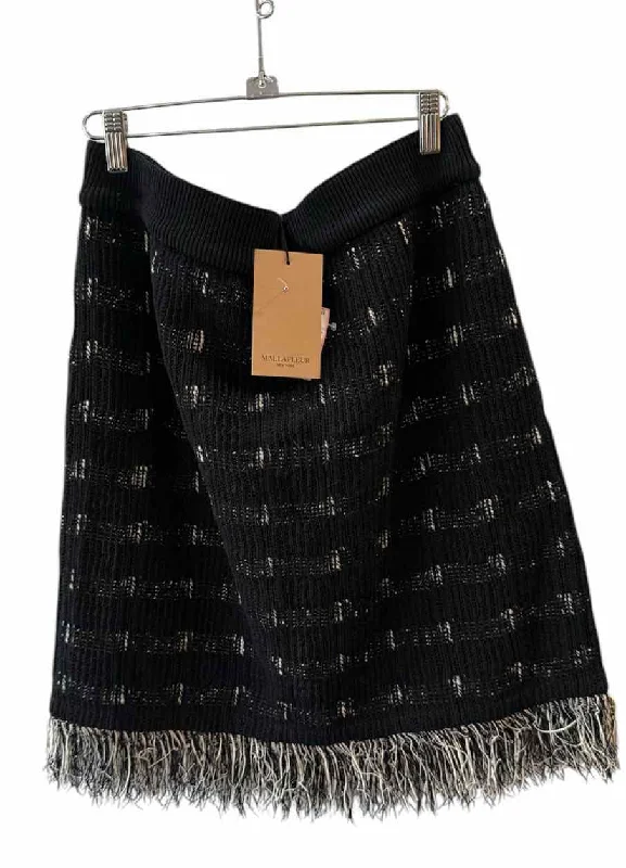 Savings Galore trendy mini dressM.M. Lafleur Black and white Size XL Skirt