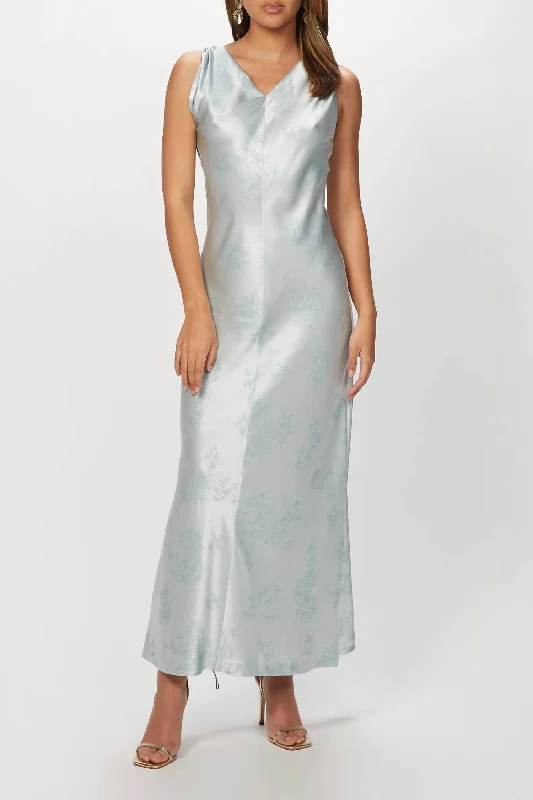 Deep Discounts v-neck dressSleeveless Toile Slip Dress In Pale Glacier Combo
