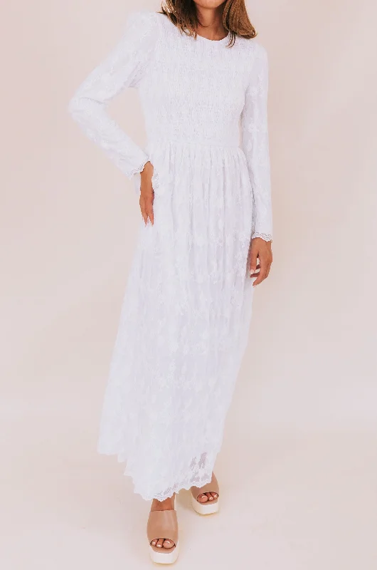 Savings Bonanza lace dressThe White: Melissa