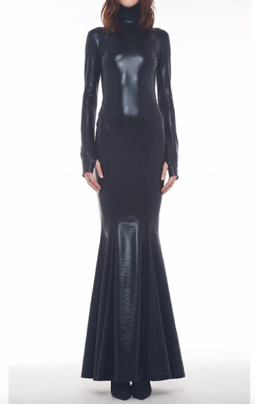 Take Advantage long sleeve dressTurtle Open Back Dress In Black