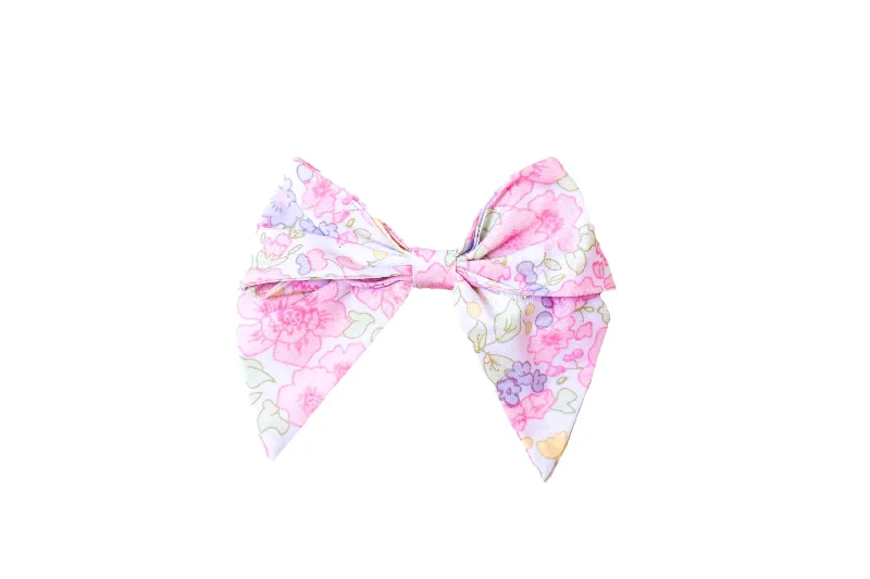Final Markdown casual day dressClassic Floral Bow Clip